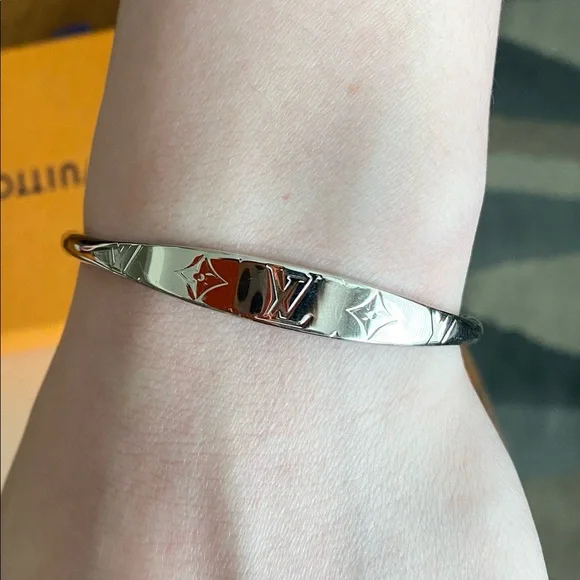 Louis Vuitton MONOGRAM JONC bracelet for mens